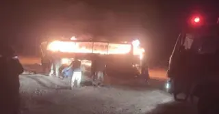 ইরান ফেরত আফগানদের বহনকারী বাস দুর্ঘটনায় নিহত ৭১